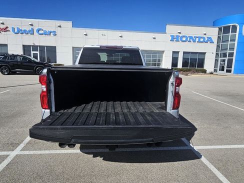 Used 2019 Chevrolet Silverado 1500 RST image 14