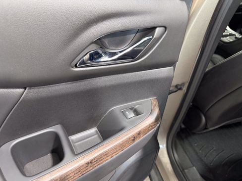 Used 2023 GMC Acadia Denali w/ Trailering Package FWD image 30