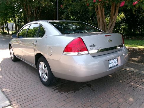 Used 2008 Chevrolet Impala LS FWD image 5