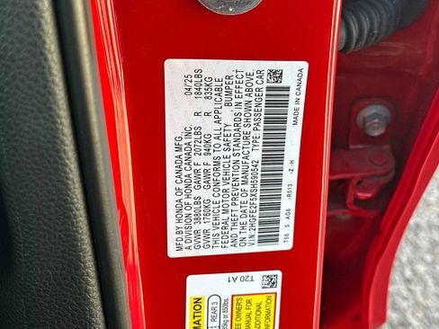 Used 2025 Honda Civic Sport image 31