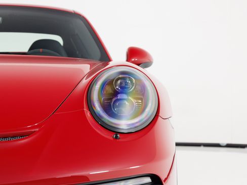 Used 2018 Porsche 911 GT3 RWD image 56