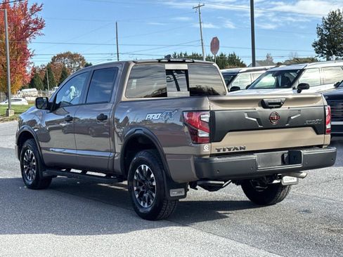 Used 2024 Nissan Titan PRO-4X w/ Pro-4x Utility Package image 27