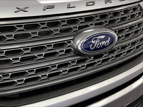 Certified 2023 Ford Explorer XLT w/ Equipment Group 202A image 30