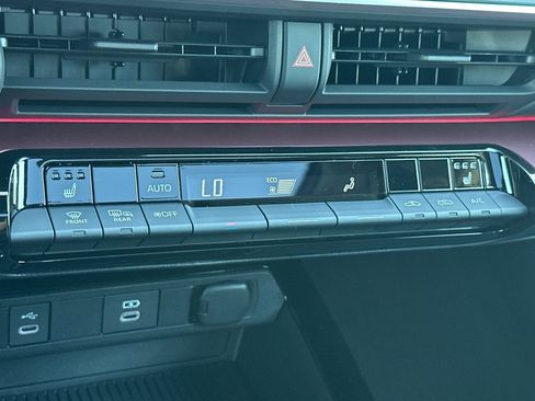 New 2026 Toyota Prius Plug-In Hybrid image 18