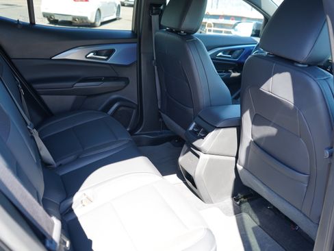 Used 2024 Chevrolet Equinox EV LT AWD/4WD image 12