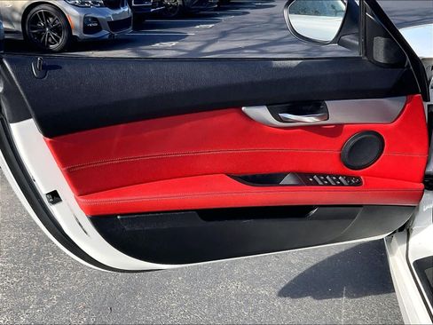 Used 2016 BMW Z4 sDrive35i image 24