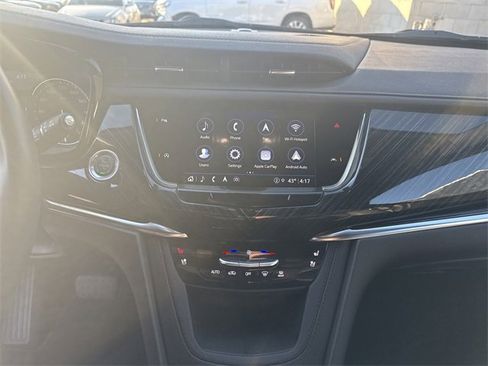 Certified 2025 Cadillac XT6 Premium Luxury image 15