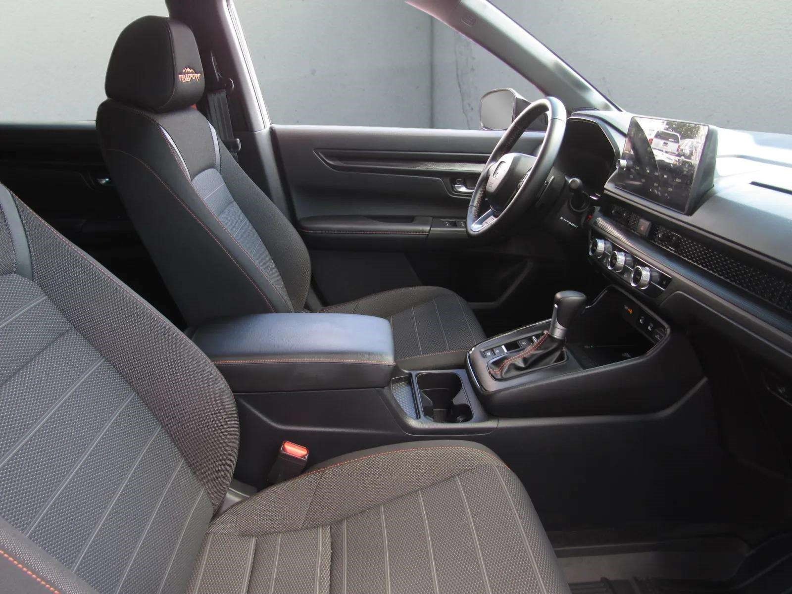 Certified 2026 Honda CR-V TrailSport image 9
