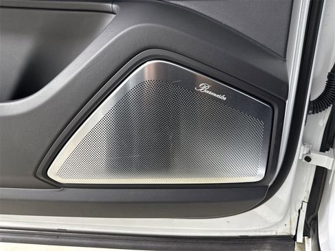 New 2025 Porsche Cayenne Turbo image 35