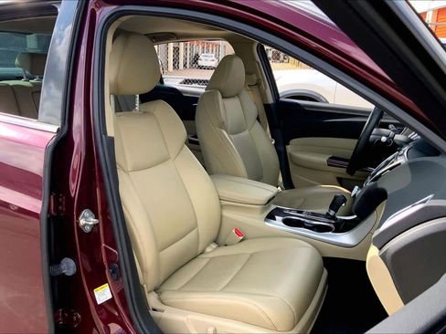 Used 2016 Acura TLX image 8