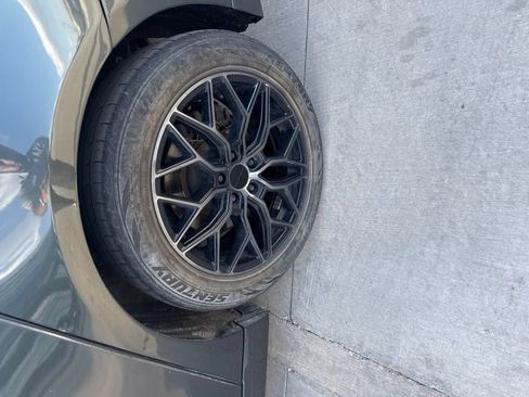 Used 2016 Ford Fusion SE FWD image 11
