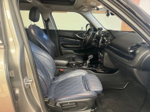 Used 2016 MINI Cooper Clubman image 17