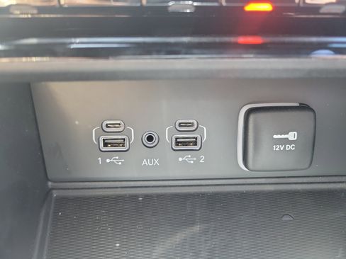 Used 2025 Jeep Grand Cherokee L Altitude image 29