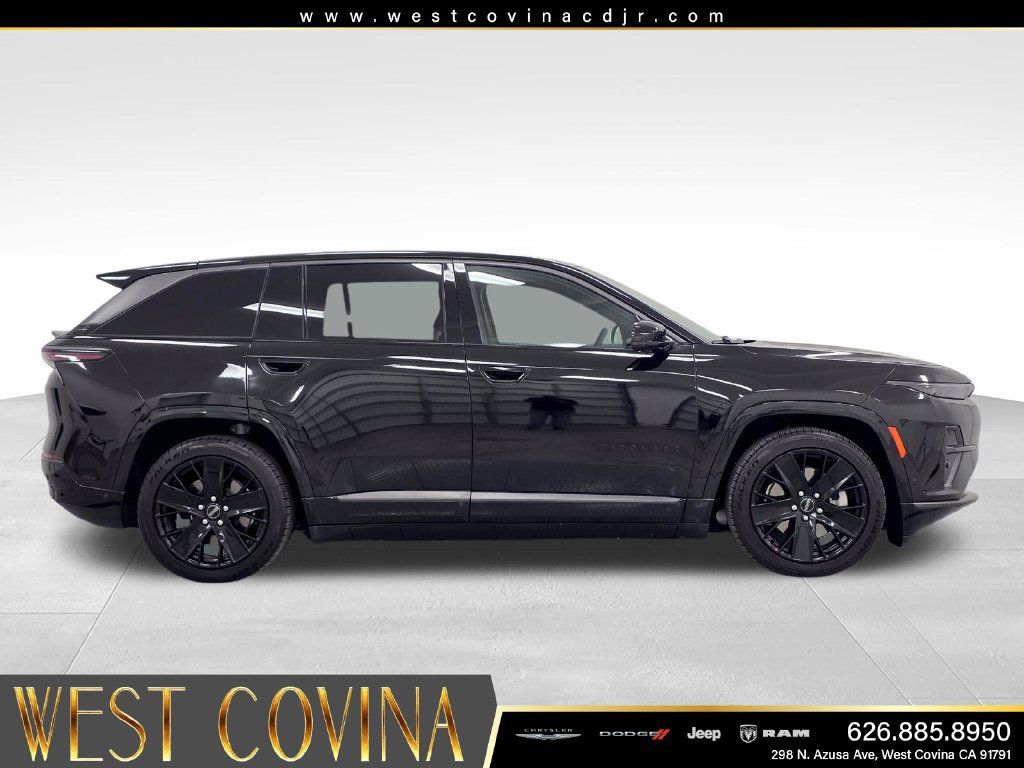 Used 2024 Jeep Wagoneer Launch Edition AWD/4WD image 8