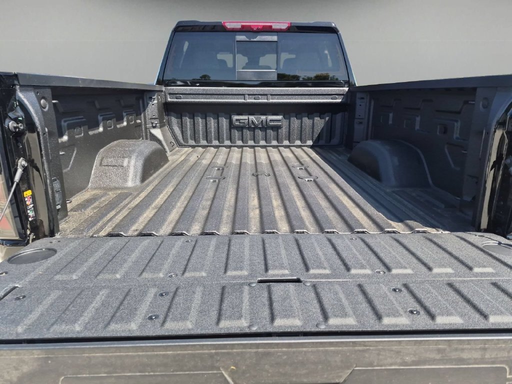 New 2026 GMC Sierra 2500 AT4 w/ AT4 Premium Plus Package AWD/4WD image 26