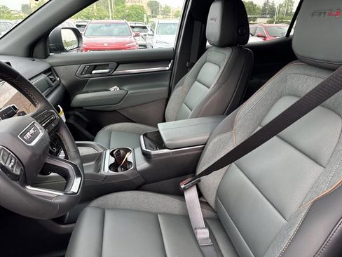 New 2026 GMC Terrain AT4 AWD/4WD image 5