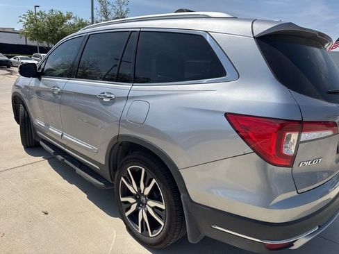 Used 2019 Honda Pilot Elite image 4