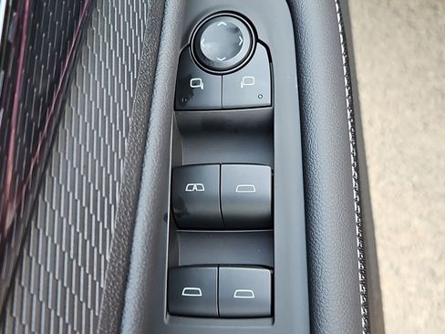 New 2026 Chevrolet Blazer EV LT image 15