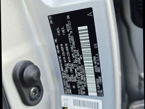 Used 2020 Toyota Highlander LE FWD image 55