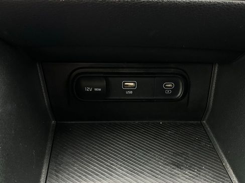 Used 2025 Kia Sportage LX image 23