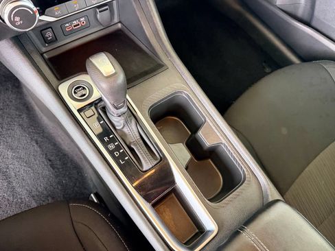 Used 2024 Nissan Sentra SV FWD image 26