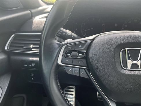 Used 2018 Honda Accord Sport image 23