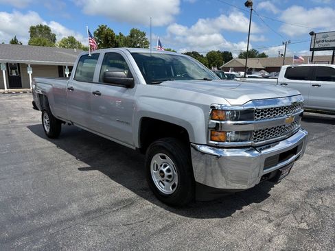 Used 2019 Chevrolet Silverado 2500 W/T AWD/4WD image 4