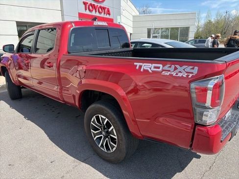 Used 2020 Toyota Tacoma TRD Sport image 5