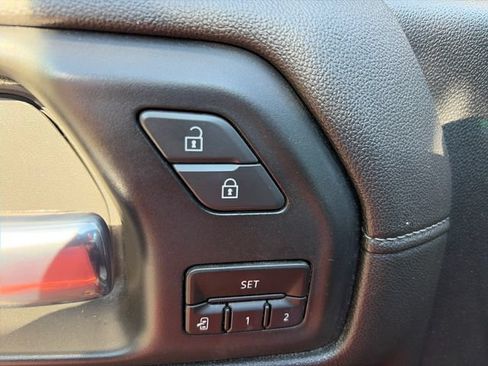 Used 2021 GMC Sierra 1500 SLT AWD/4WD image 11