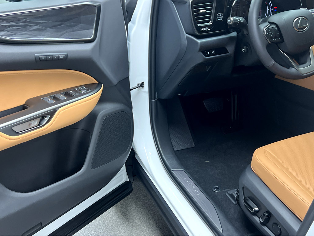 New 2026 Lexus NX 350 AWD w/ Premium Package image 8