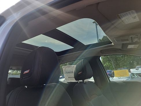 New 2025 Nissan Kicks SR w/ SR Premium Package image 35