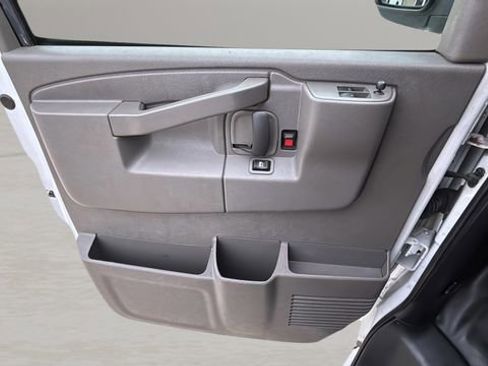 Used 2022 Chevrolet Express 2500 Work Van w/ Driver Convenience Package image 16