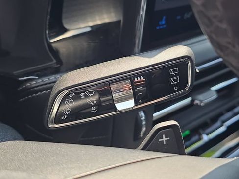 Certified 2023 Lincoln Corsair AWD w/ Equipment Group 101A image 15