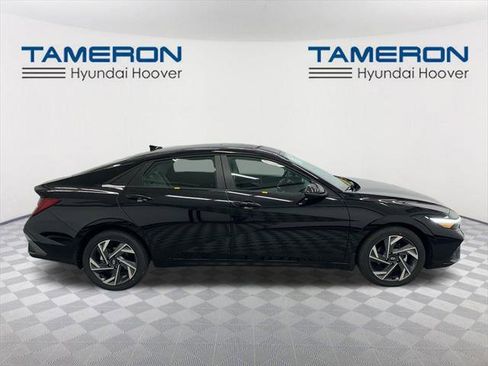 New 2026 Hyundai Elantra Limited image 6