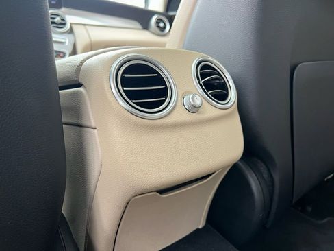 Used 2019 Mercedes-Benz C 300 Sedan image 19