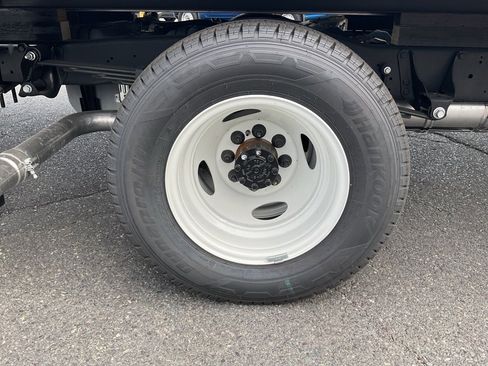 New 2025 Ford E-350 and Econoline 350 Super Duty w/ Driver's Safety Package image 6