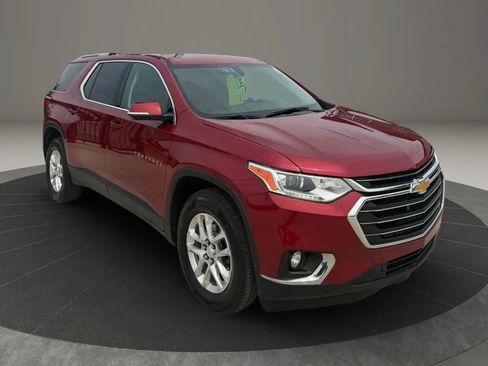 Used 2018 Chevrolet Traverse LT w/ LPO, Floor Liner Package AWD/4WD image 1