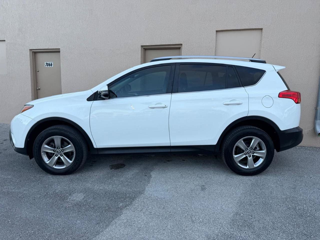 Used 2015 Toyota RAV4 XLE FWD image 11
