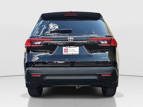 Used 2024 Toyota Grand Highlander AWD image 6