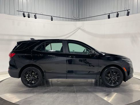 Used 2023 Chevrolet Equinox LS w/ Midnight Edition FWD image 10