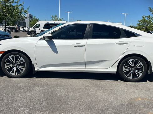 Used 2018 Honda Civic EX-T image 8