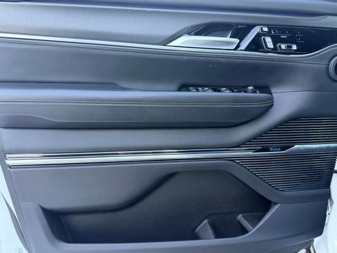 Used 2024 Jeep Grand Wagoneer L Series II w/ Quick Order Packagew 28T image 17