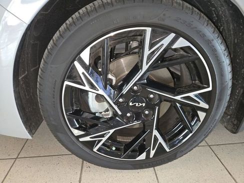 Used 2025 Kia K5 GT-Line w/ GT-Line Premium Package image 10