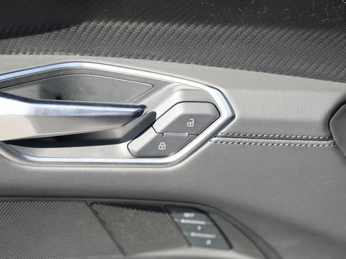 Used 2022 Audi e-tron GT Premium Plus image 28