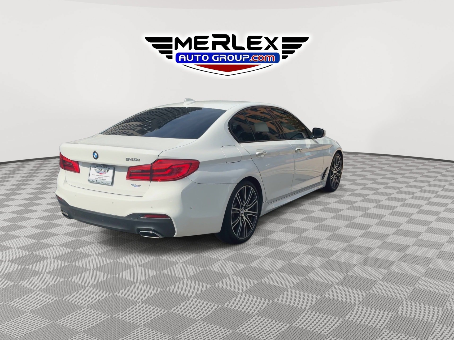 Used 2017 BMW 540i RWD image 8