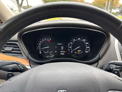 Used 2019 Lincoln MKC Select w/ Select Plus Package image 29