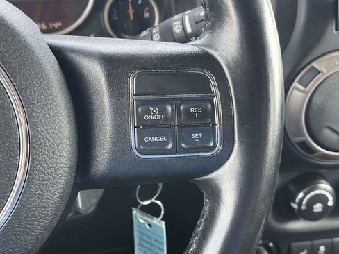 Used 2017 Jeep Wrangler 75th Anniversary image 21