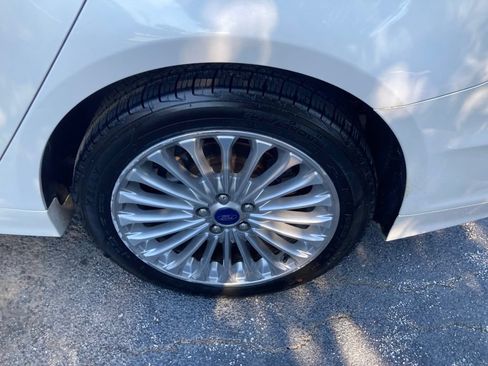Used 2016 Ford Fusion Titanium AWD/4WD image 7