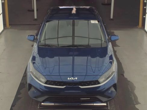 Used 2022 Kia Forte LXS FWD image 6