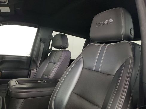 Used 2021 Chevrolet Silverado 3500 High Country image 10